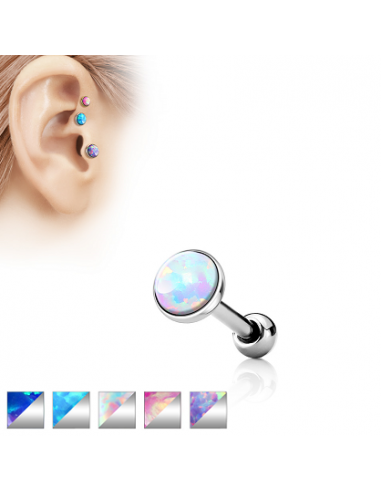 Helix piercing met opaal steen